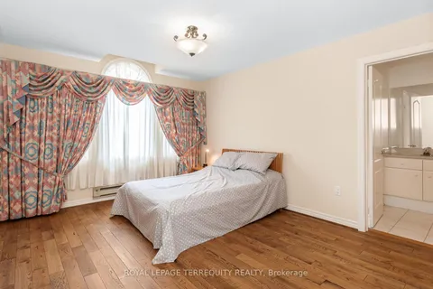 5187 Forest Ridge Drive, ON L5M 5B3