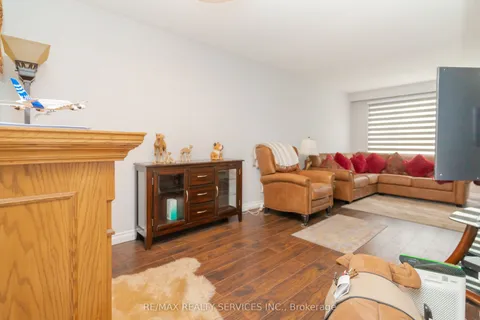 6 Lauderdale Road, ON L6V 2B7