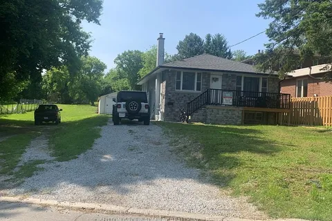 148 ROWNTREE MILL Road, ON M9L 1C9