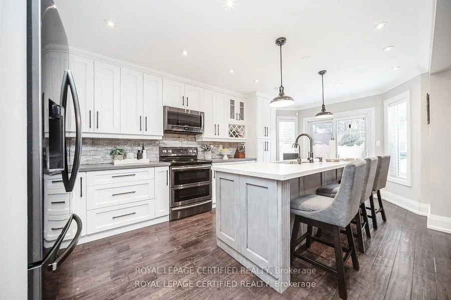 73 Headwater Road, ON L7E 2W4