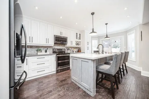 73 Headwater Road, ON L7E 2W4