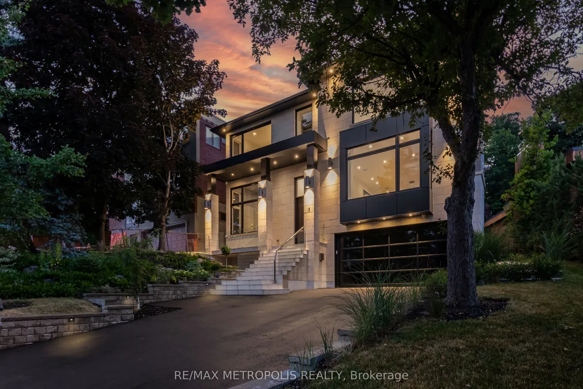 12 Bearwood Drive, ON M9A 4G4