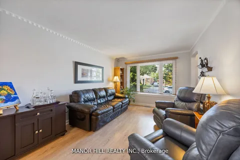 31 Chartwell Road, ON M8Z 4E9