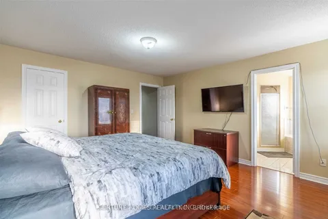 41 Attview Crescent, ON L6P 2R6