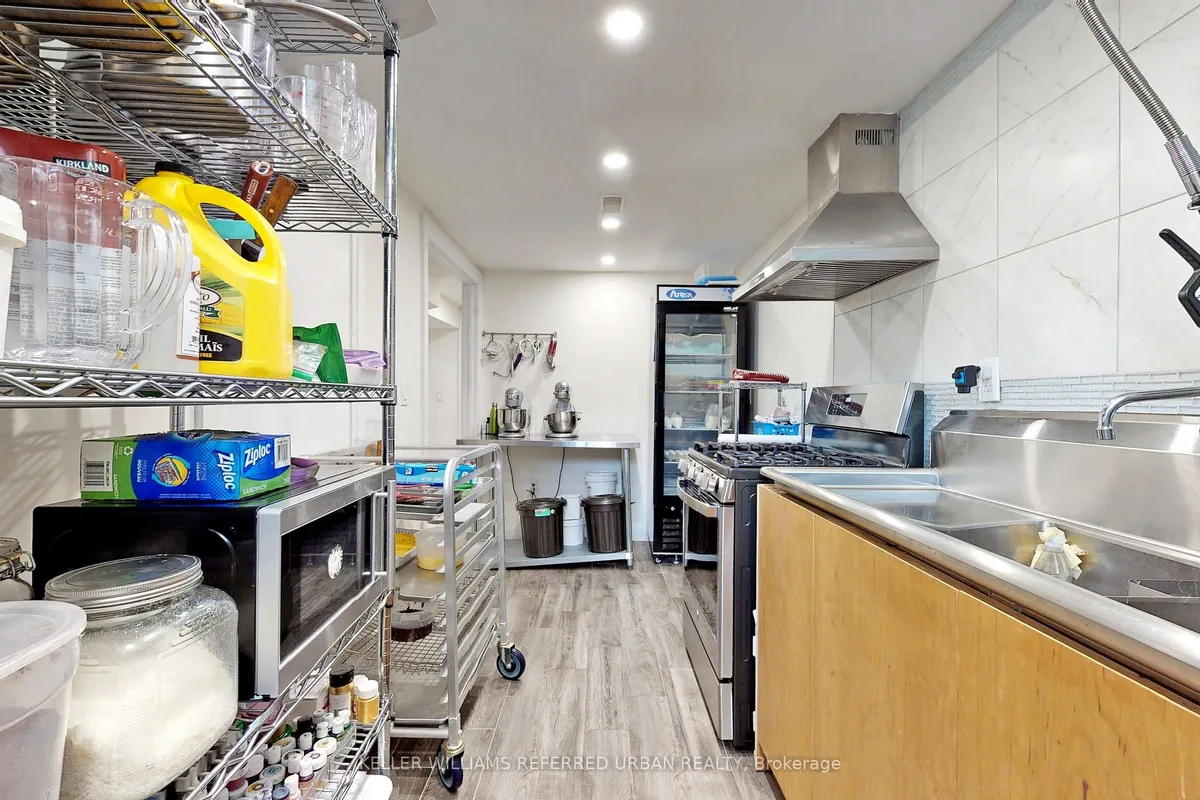 19 Bicknell Avenue, ON M6M 4G4