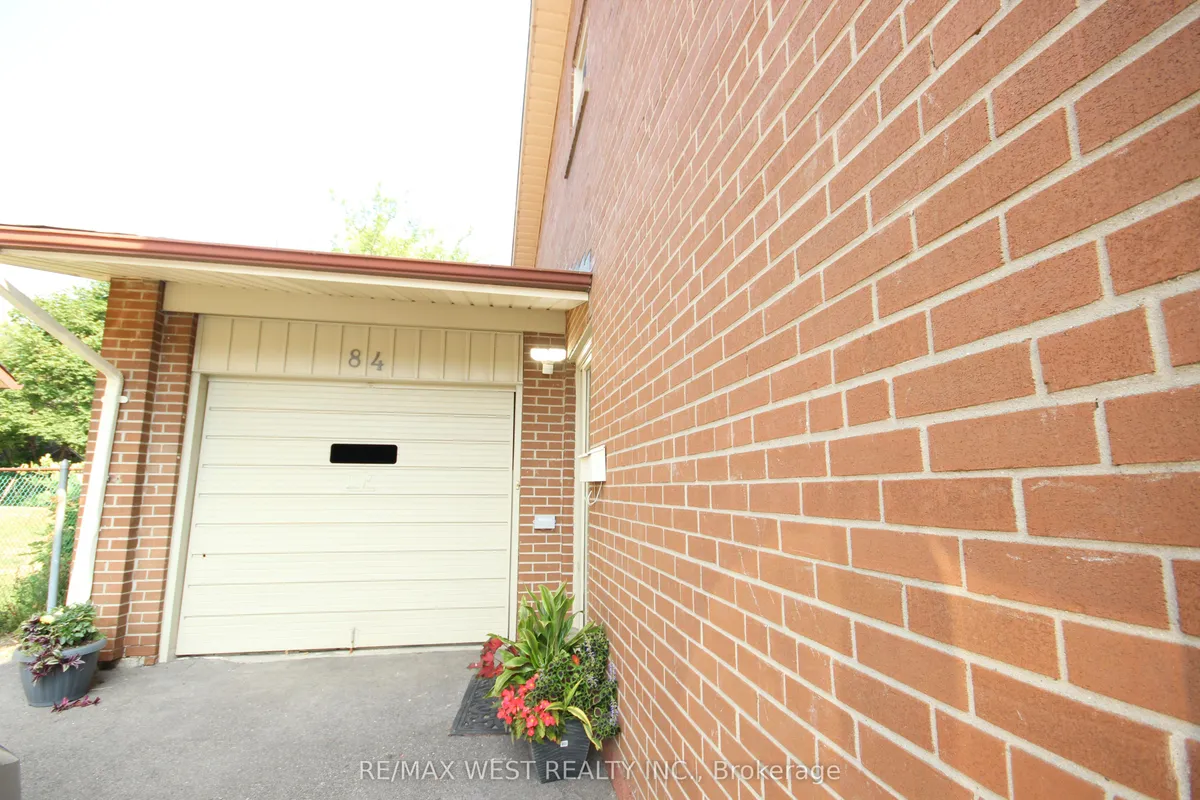 84 Orpington Crescent, ON M9V 3E7