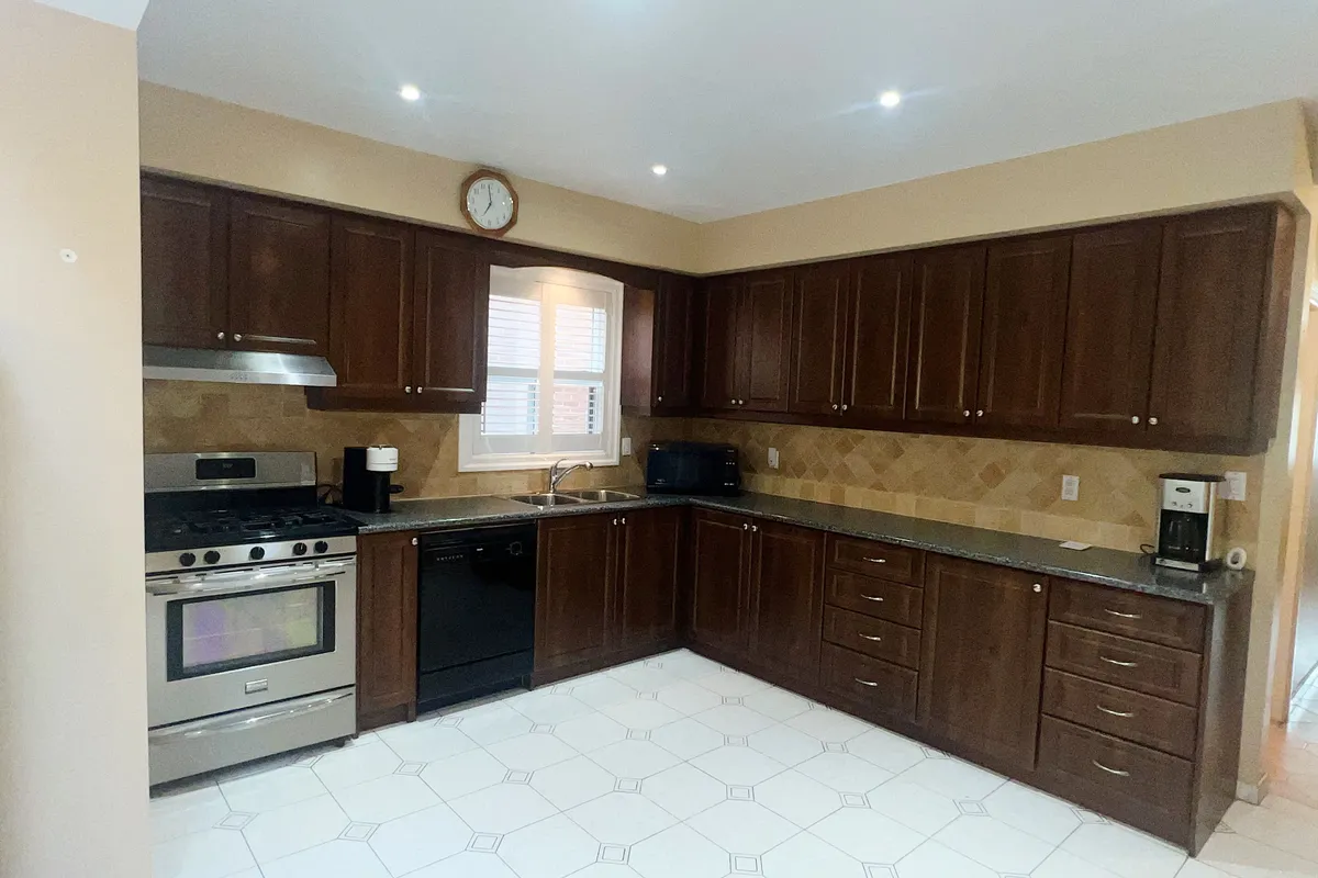 195 Rosethorn Avenue, ON M6N 3L3