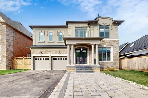 5199 Symphony Court, ON L5M 2M9