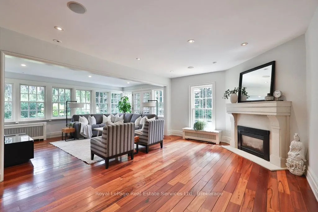 68 Thomas Street, ON L6J 3A4