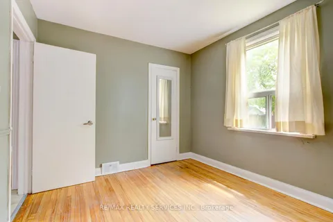 29 Woodward Avenue, ON L6V 1K2