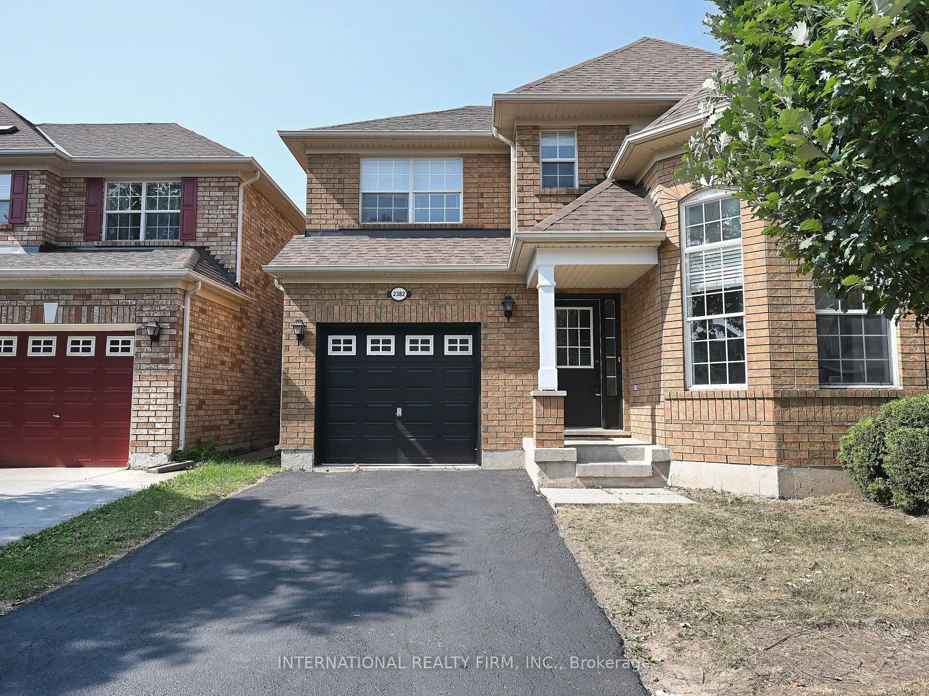 2382 Falkland Crescent, ON L6M 4Y1
