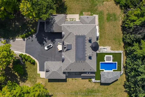 2637 Bluffs Way, ON L7M 0T8