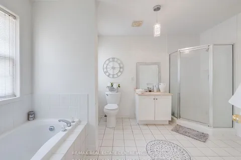 1306 Sandpiper Road, ON L6M 3V7