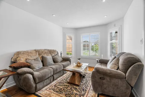 6672 Lisgar Drive, ON L5N 6V9