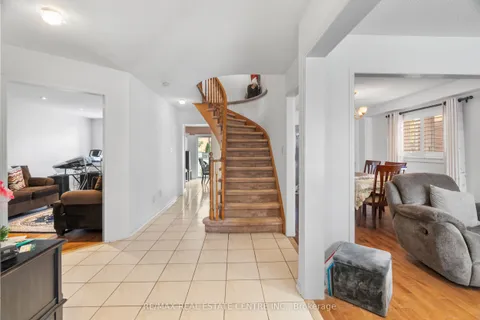 6672 Lisgar Drive, ON L5N 6V9