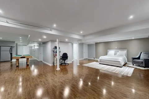 43 Tatra Crescent, ON L6Y 0K6