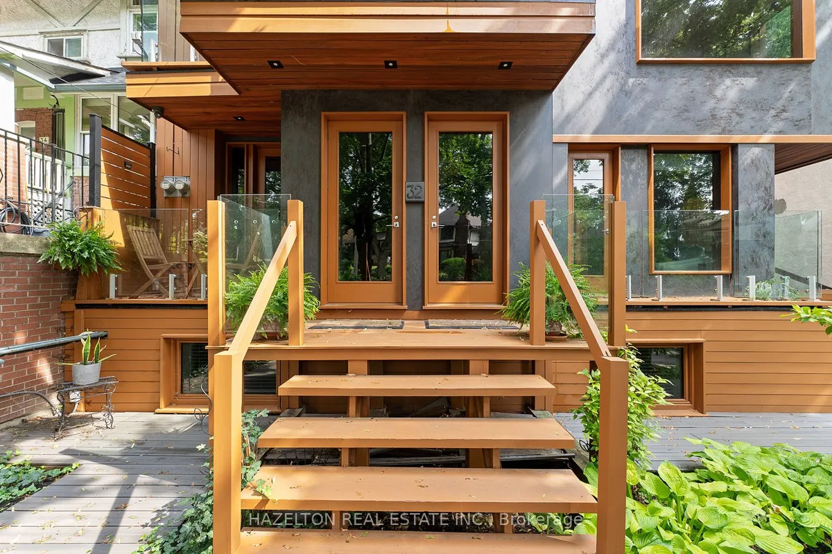 32 Regal Road, ON M6H 2J7