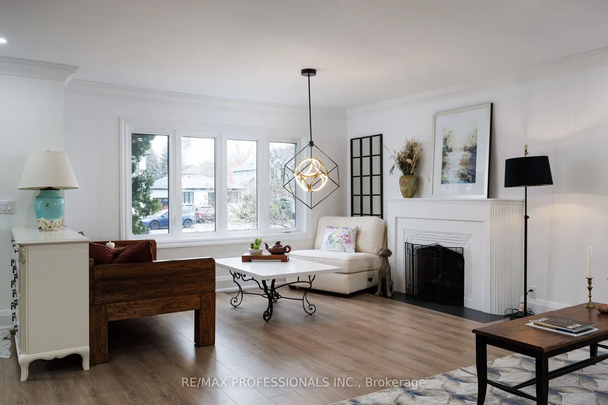 168 The Kingsway N/A, ON M8X 2V6