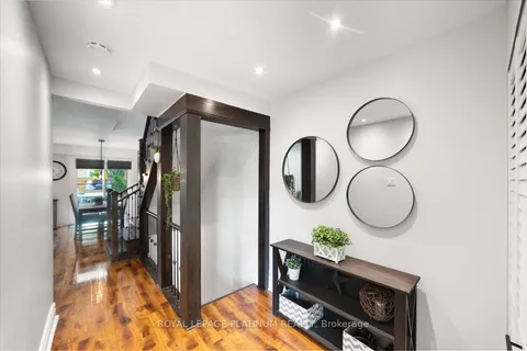 93 Elmvale Avenue, ON L6Z 1A6