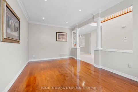 2153 Manor Hill Drive, ON L5M 5H9