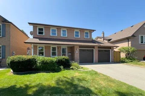 18 Cotswold Court, ON L7G 5E5