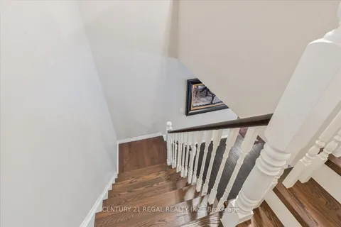 4 Parisian Road, ON L6P 2S8