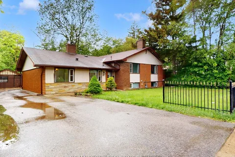 61 Centre Street, ON L6V 1T1