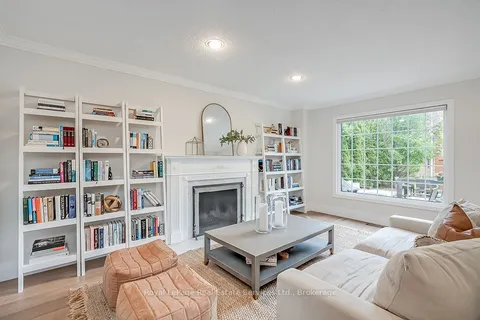 2101 Grosvenor Street, ON L6H 4N1