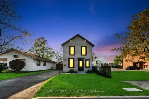 195 Randi Road, ON L5A 1V6