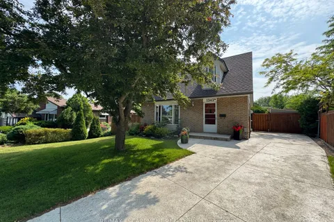 1343 JANINA Boulevard, ON L7P 1K5