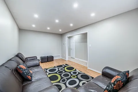 22 Domenico Crescent, ON L6P 1H5