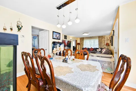 7606 Netherwood Road, ON L4T 2P1