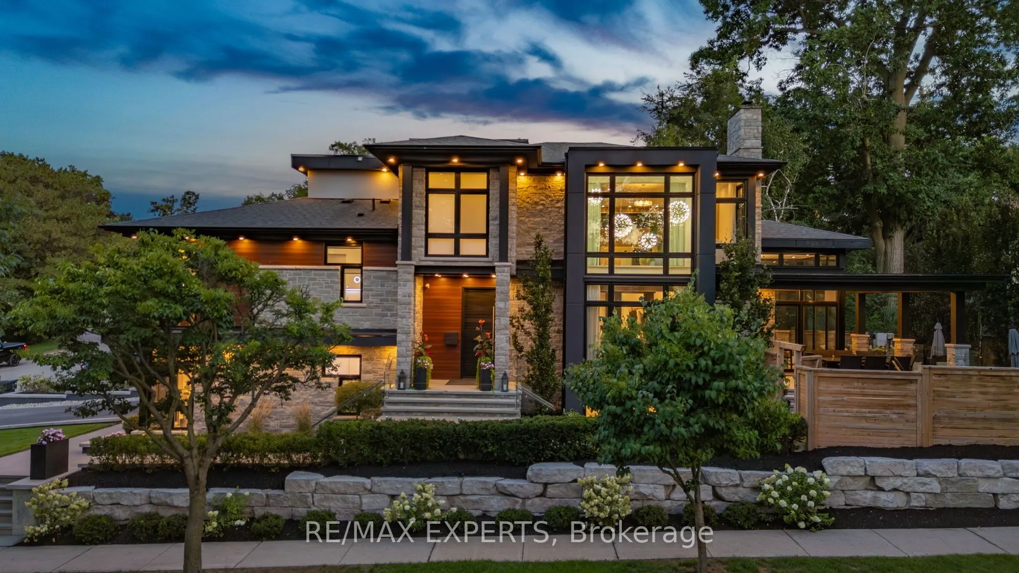 7 Woodvalley Drive, ON M9A 4H2