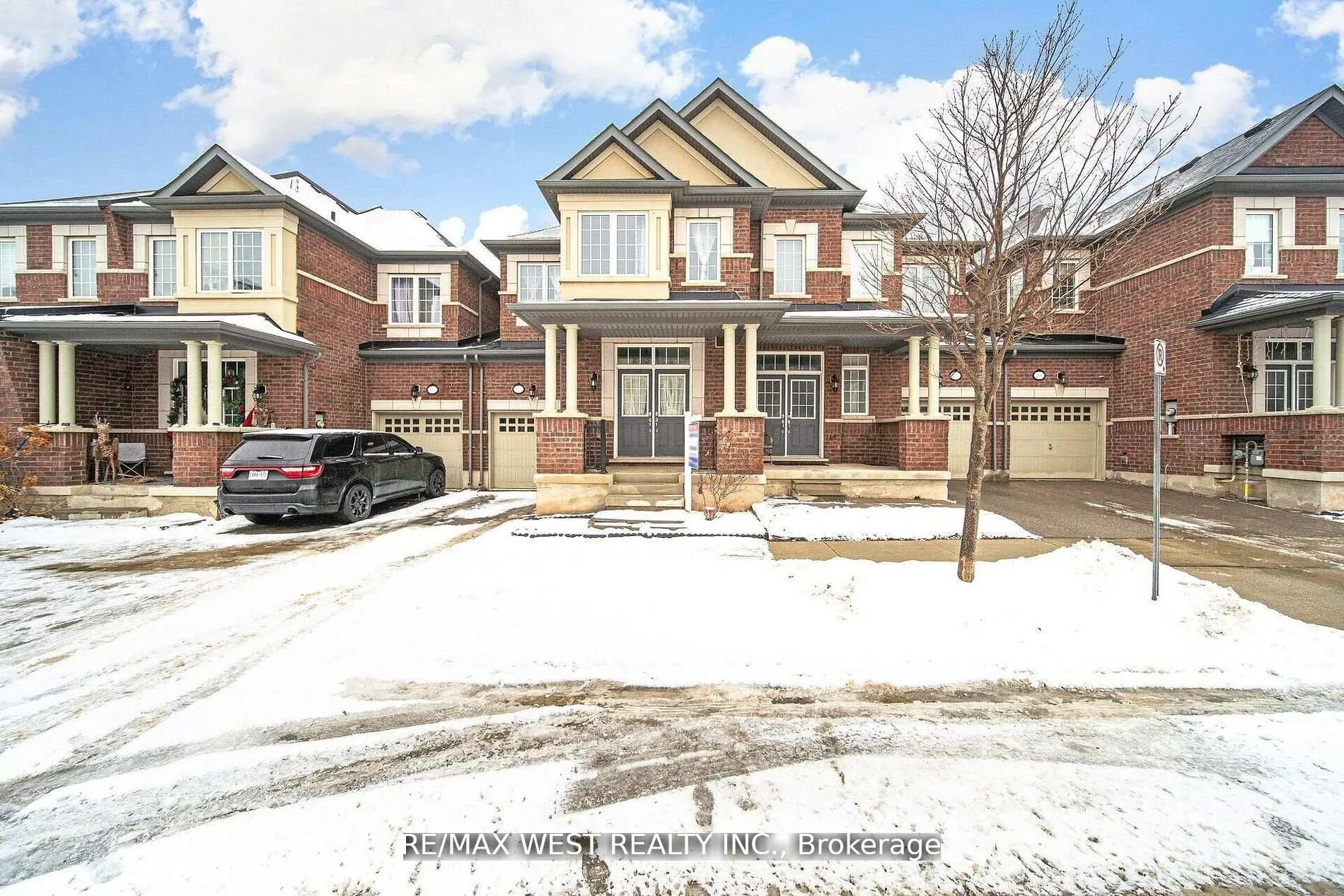 213 Sarah Cline Drive, ON L6M 0T8