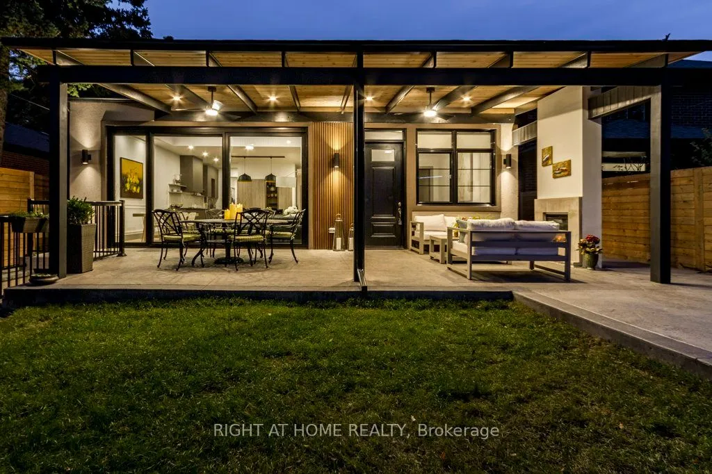 118 Martin Grove Road, ON M9B 4K5