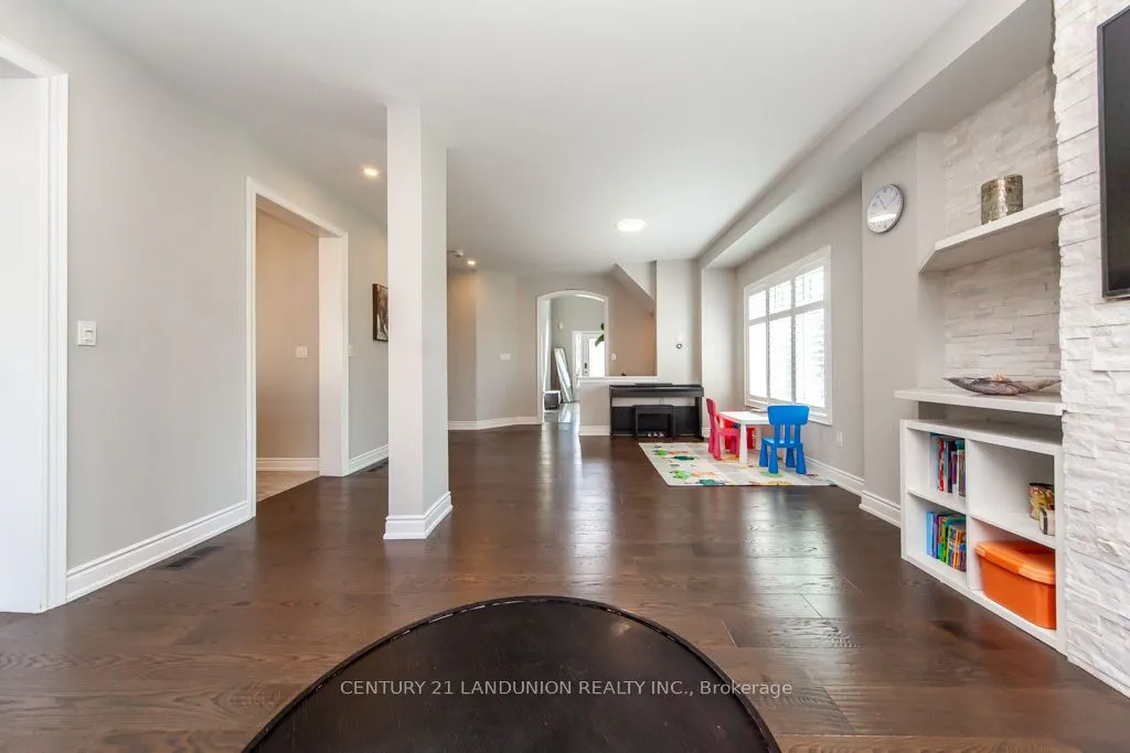 70 Prairie Creek Crescent, ON L6Y 6C9