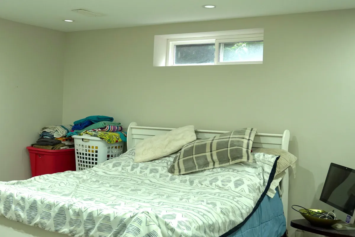 27 Matlock Avenue, ON L5N 2P7