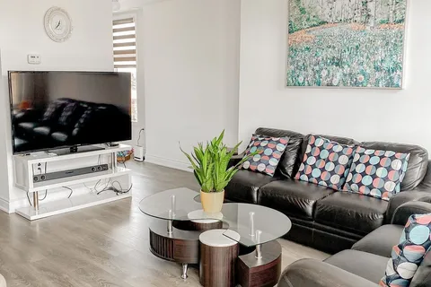 3038 Islington Avenue, ON M9L 0A6