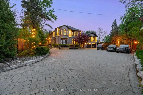 1540 Mississauga Road, ON L5H 2K1