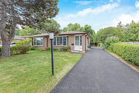 5 Garside Crescent, ON L6S 1H5