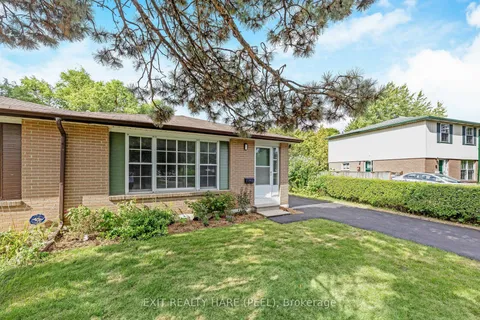 5 Garside Crescent, ON L6S 1H5