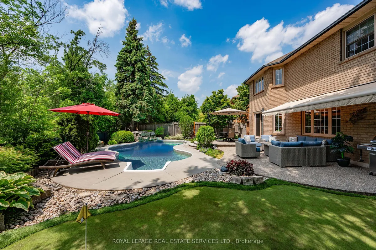 2224 Brays Lane, ON L6M 3J6