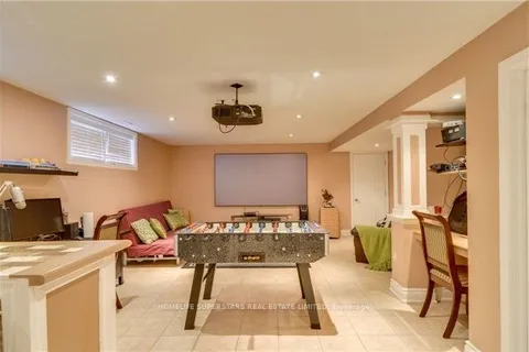 1413 Safeway Crescent, ON L4X 1H8