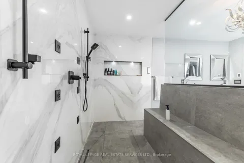 12 Julian Drive, ON L6P 0L2