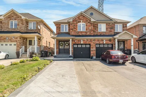 67 Roundstone Drive, ON L6X 0K4