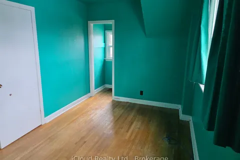 215 Elmwood Crescent, ON L9T 1C3