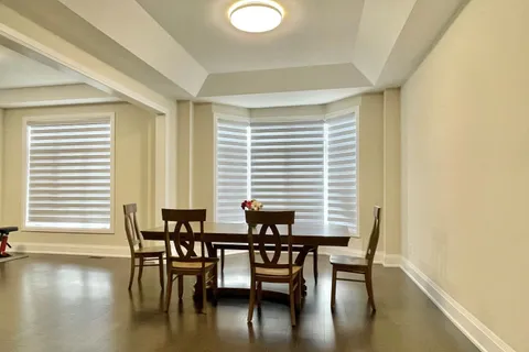 5192 Symphony Court, ON L5M 2M9