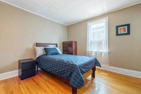 673 Durie Street, ON M6S 3H4