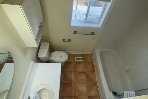 203 Landsbridge Street, ON L7E 2J6