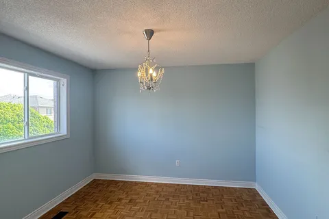 203 Landsbridge Street, ON L7E 2J6